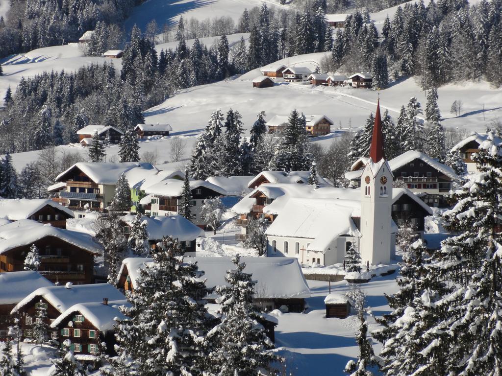 Gasthof Hirschen Sibratsgfall ภายนอก รูปภาพ